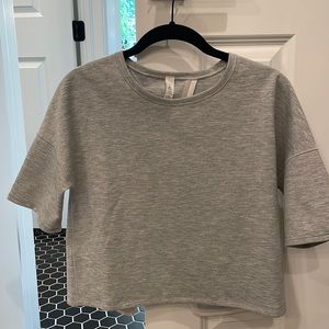 lululemon athletica Women's Short Sleeve Cropped Tee - Heather Gray